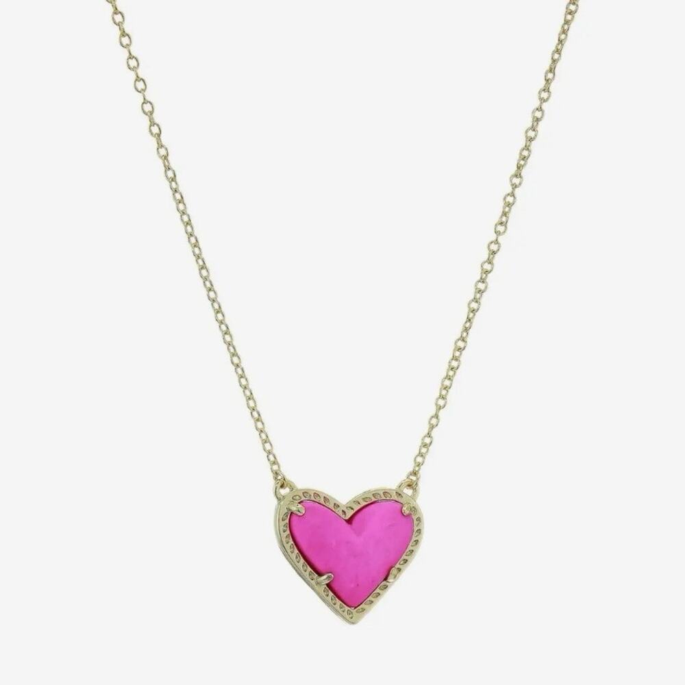 Kendra Scott Ari Heart Short Pendant Necklace